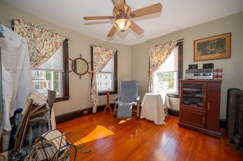 19 5 Ave, Worcester MA 01607-1008 exterior