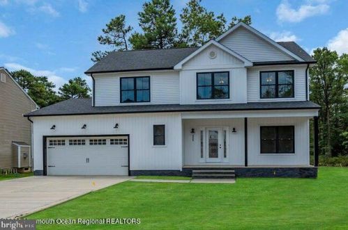 431 Virginia Ave, Berkeley Township, NJ 08721-2876