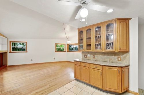 415 Mower St, Worcester MA 01602-1011 exterior