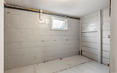 19 High St, Valley Stream NY 11581-1417 exterior