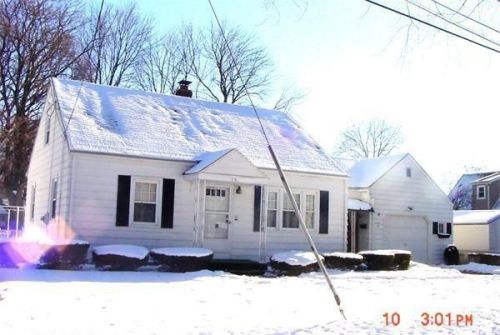 15 Barton St, Springfield, MA 01104-1413