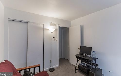 64 Liborio Ln, New Castle DE 19720-4651 exterior