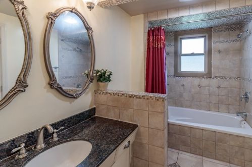 6611 Brownsville Rd, Pittsburgh PA  15236-3534 exterior