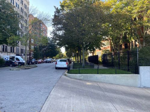 1214 Sherwin Ave, Chicago IL  60626-2218 exterior