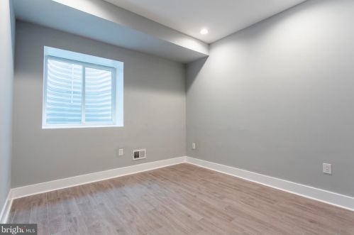 1500 26 St, Philadelphia PA 19121-4602 exterior