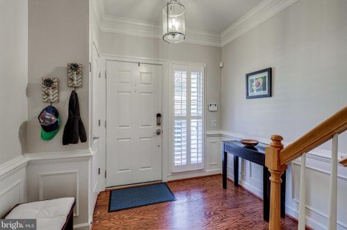 4674 Kell Ln, Alexandria, VA 22311-4918