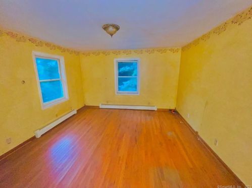 2434 Mtn Rd, Torrington CT 06790-2708 exterior