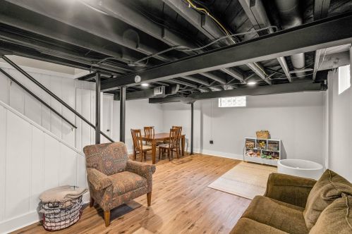 8624 Becher St, Milwaukee WI  53227-1726 exterior