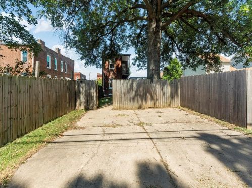 2724 Rutger St, Saint Louis MO 63104-1932 exterior