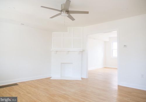 5402 Euclid St, Philadelphia, PA 19131-3104