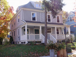 336 Lake Ave, Newton, MA 02461-1253