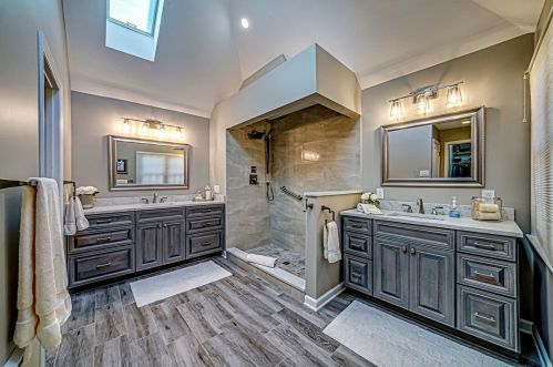 2520 Minton Dr, Moon Twp PA  15108-9207 exterior