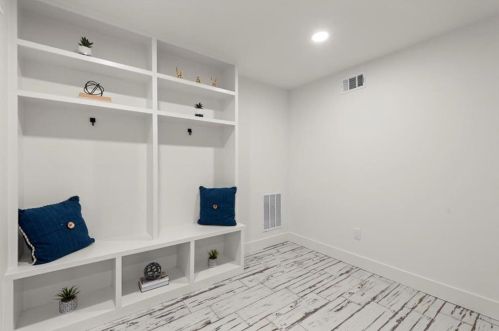 4508 King Springs Rd, Smyrna GA 30082-4724 exterior