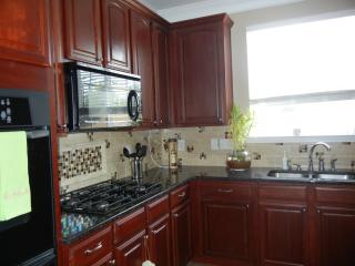 1015 Remington Oaks Cir, Cary NC  27519-8770 exterior