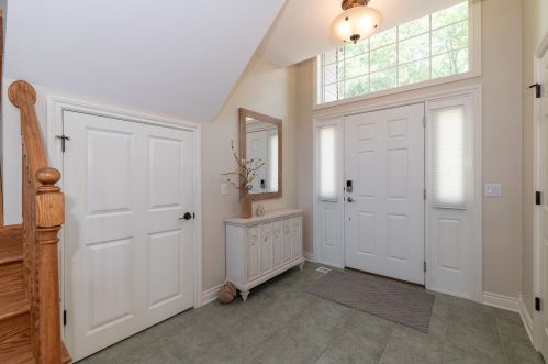 952 Eagle Lk Dr, Kalamazoo MI 49009-8429 exterior