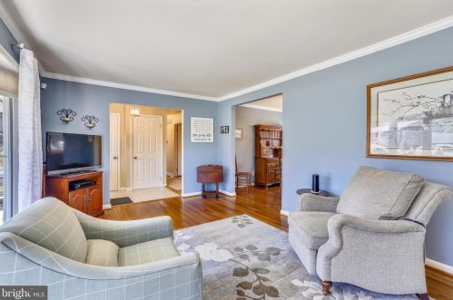 8 David Ct, Silver Spring MD exterior