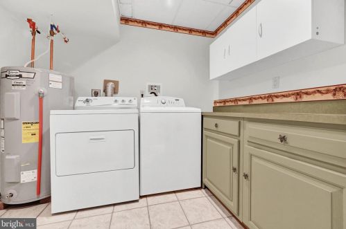 1739 Conard Rd, Lancaster PA 17602-1302 exterior