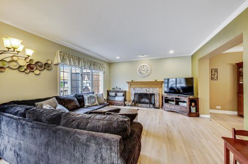 3320 Newcastle Ave, Chicago IL 60634-2355 exterior