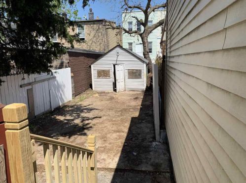 422 3rd St, Union City NJ  07087-4005 exterior