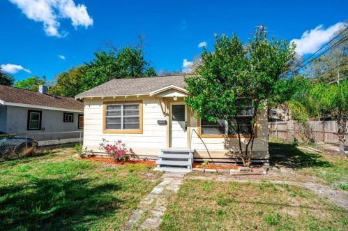 8112 Alaska St, Tampa FL  33604-3244 exterior