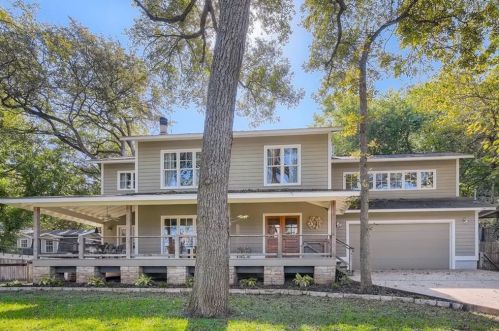 2907 Edgewater Dr, Austin TX  78733-1016 exterior