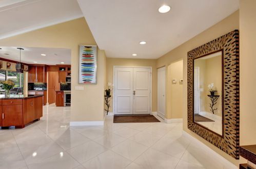 13 Gln Dr, Boynton Beach FL 33436-6207 exterior