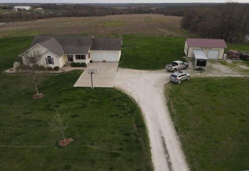 29999 Orange St, Canton MO 63435-3440 exterior