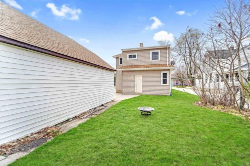 1844 Belmont St, Manitowoc WI 54220-2629 exterior