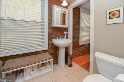 720 Marvine St, Philadelphia PA 19141-3417 exterior