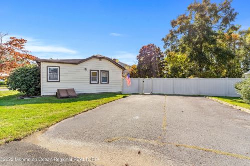 1419 Edgemere Rd, Belmar, NJ 07719-4070