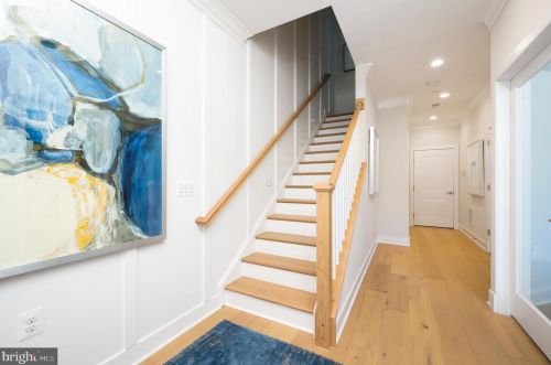 10260 Grosvenor Pl, Rockville MD 20852 exterior