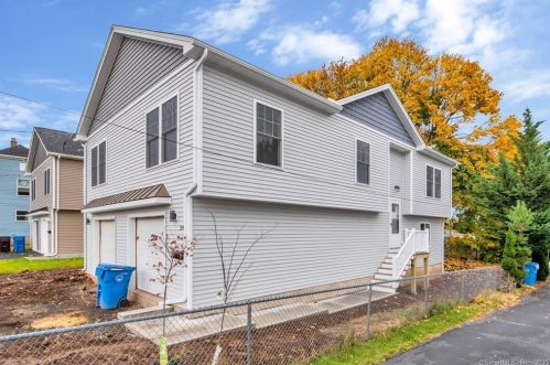 24 Belmont St, New Britain, CT 06053-3505