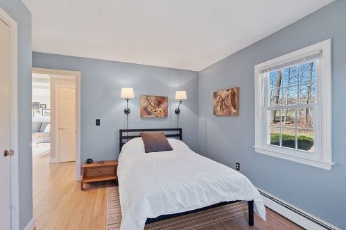 14 Meadow Ln, Worcester MA  01602-1604 exterior