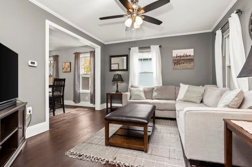 11 Edlin St, Worcester MA 01603-1945 exterior