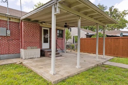 2134 Amherst Ave, Dallas TX 75235-3107 exterior