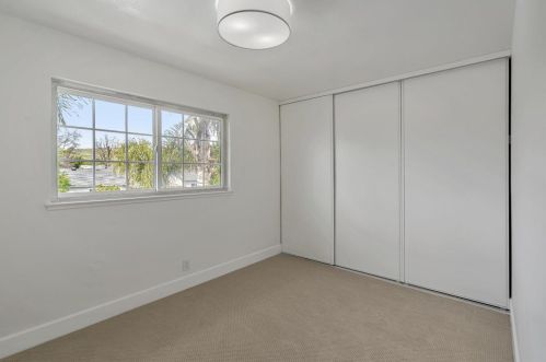 501 Crosslees Dr, San Jose CA  95111-1828 exterior