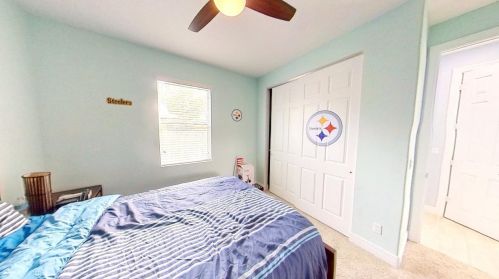 898 Curtis St, Fort Pierce FL 34983-1935 exterior