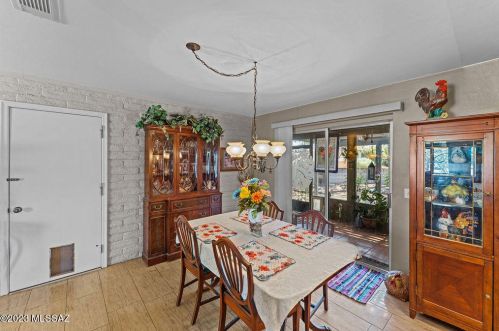 1066 Abrego Dr, Green Valley AZ 85614-3640 exterior