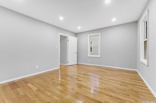 4031 Rombouts Ave, Bronx NY  10466-2513 exterior