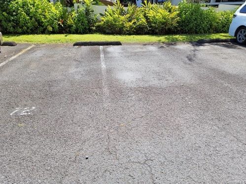 5210 Likini St, Honolulu HI  96818-3034 exterior