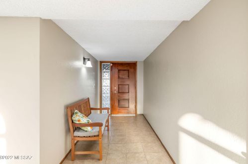 1458 Olympic Club Dr, Tucson AZ  85710-7250 exterior