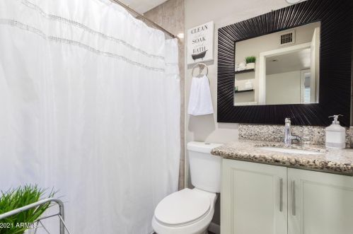 2628 46 Ave, Phoenix AZ 85031-3720 exterior