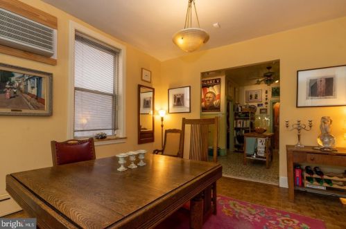 829 Catharine St, Philadelphia PA 19147-2716 exterior