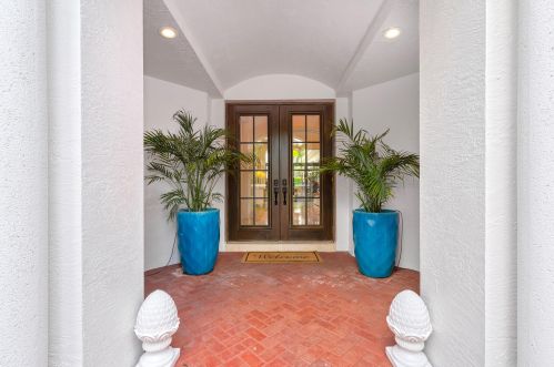 17830 Monte Vista Dr, Boca Raton FL  33496-1054 exterior