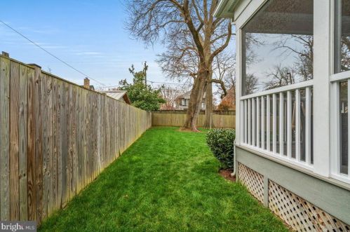 15 Chapman St, Alexandria VA 22301-2202 exterior