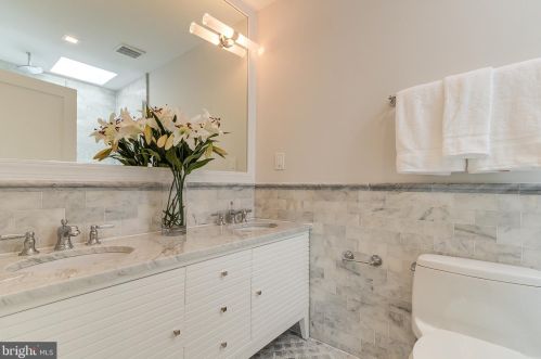 1924 10th St, Washington DC  20001-4112 exterior