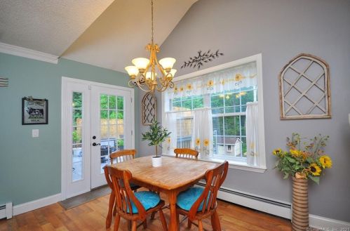 18 Arbor Rdg Rd, Torrington CT 06790-2576 exterior