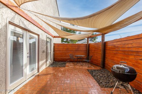 202 Betty Elyse Ln, Phoenix AZ 85032-4254 exterior