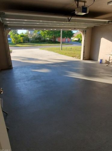 2505 Kings Lk Blvd, Naples FL 34112-5400 exterior