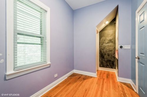 1323 Nelson St, Chicago IL 60657-3103 exterior